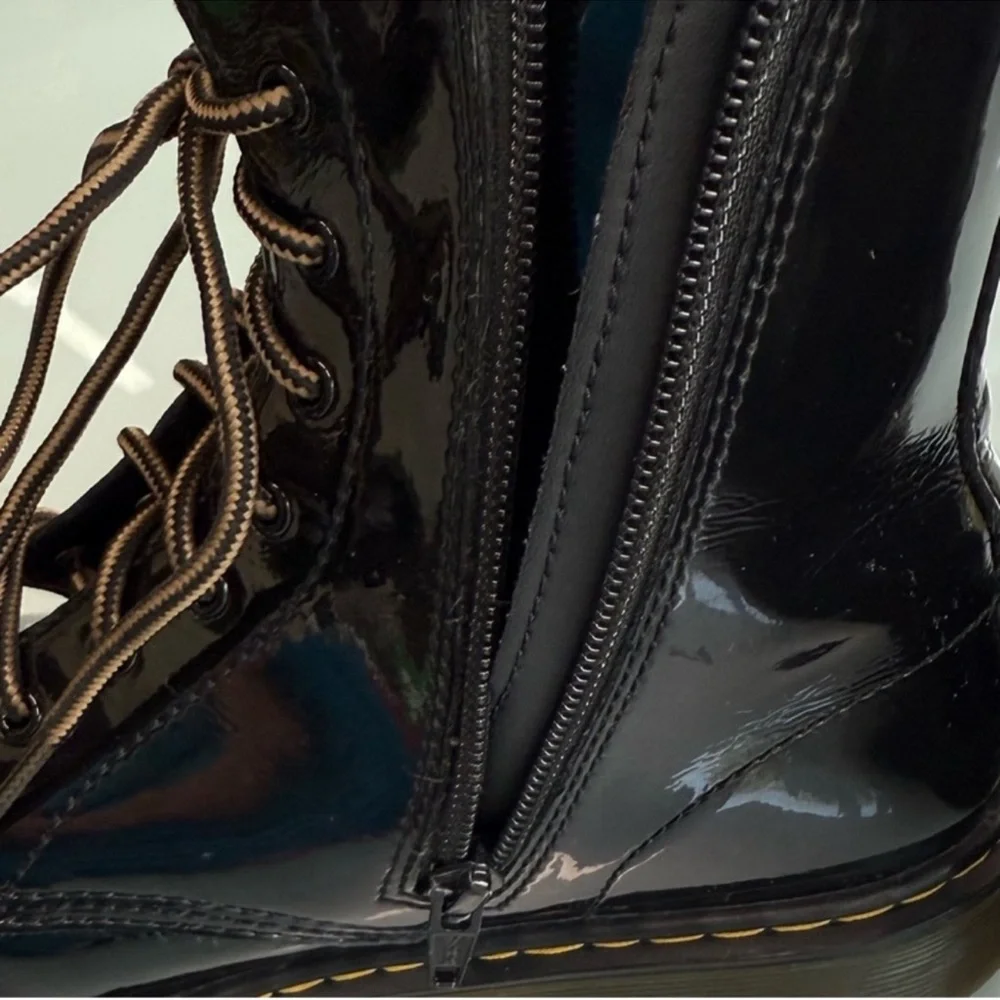 Dr. Martens 1460 Youth Black Patent Leather Side Zip Boots Size‎ 6